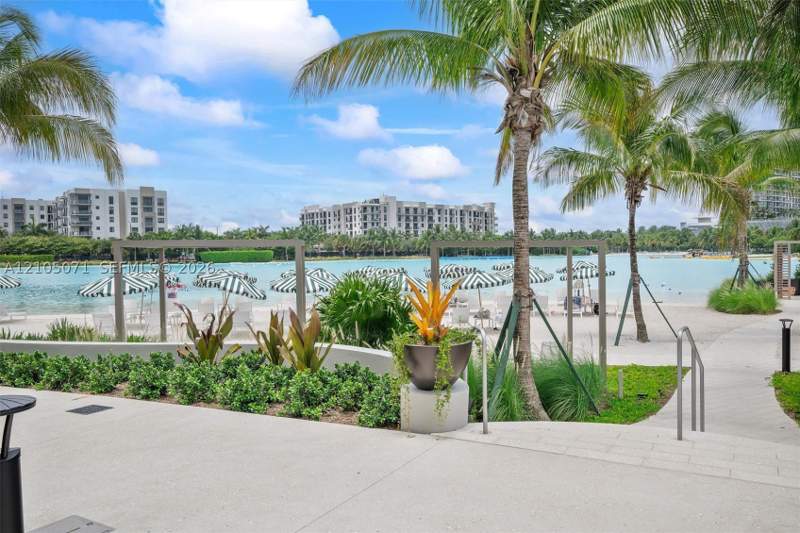 4 bedroom Condominium at 2411 Laguna Circle 3001, One Park Tower, Miami — photo 5