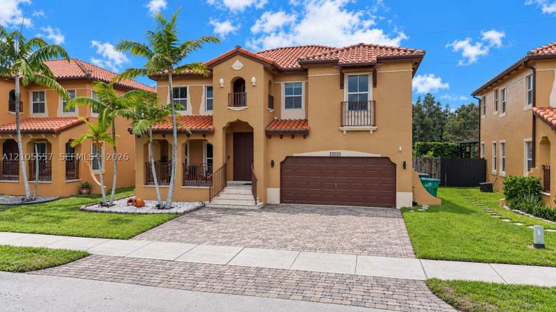4 bedroom SingleFamilyResidence at 3004 SW 156th Pl, Egret Lakes Estates Sec 8, Miami — photo 2