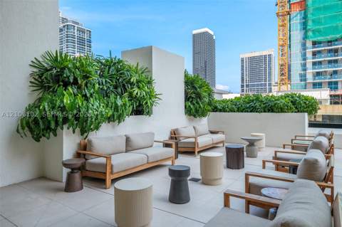 225 N Miami Ave 3001, Miami FL - photo 21 of 40
