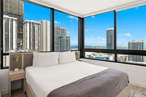 225 N Miami Ave 3001, Miami FL - photo 9 of 40