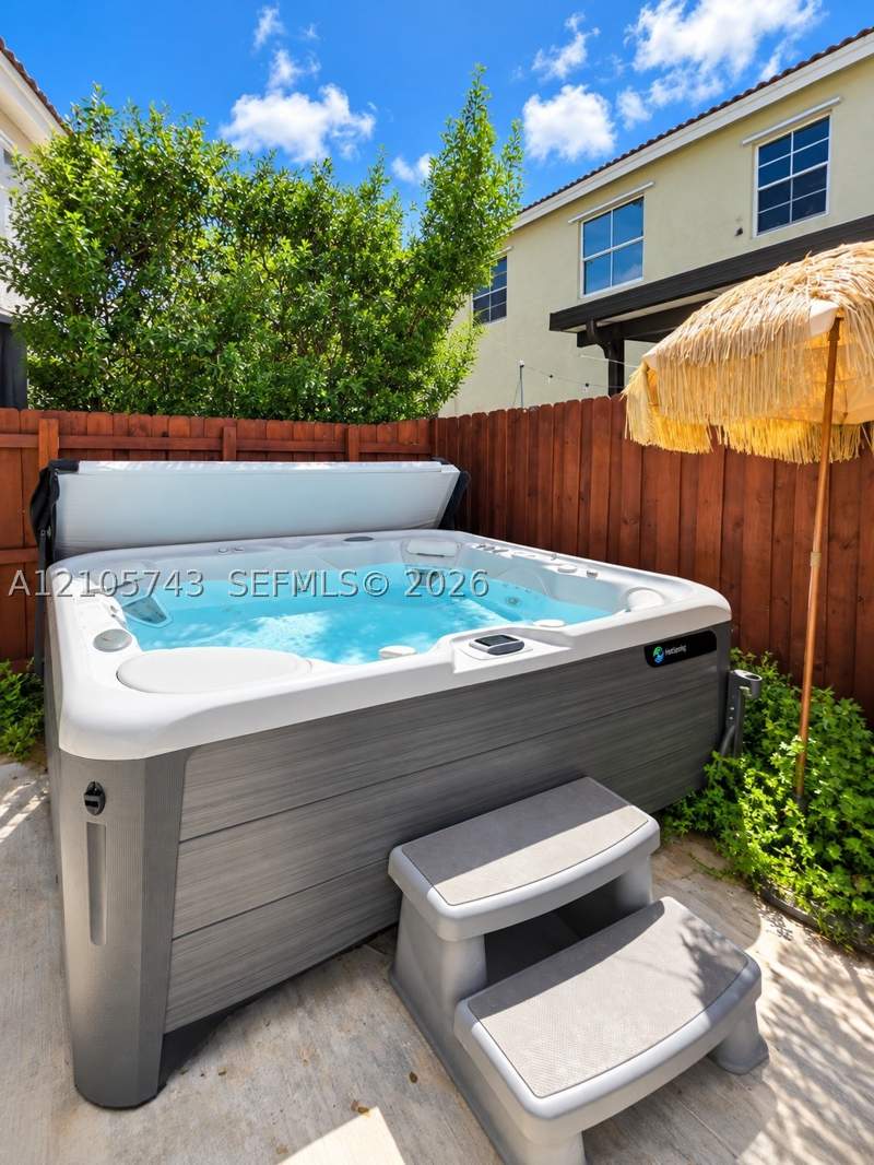 5 bedroom SingleFamilyResidence at 1402 SE 26th Ter, Keys Gate Residential, Homestead — photo 4