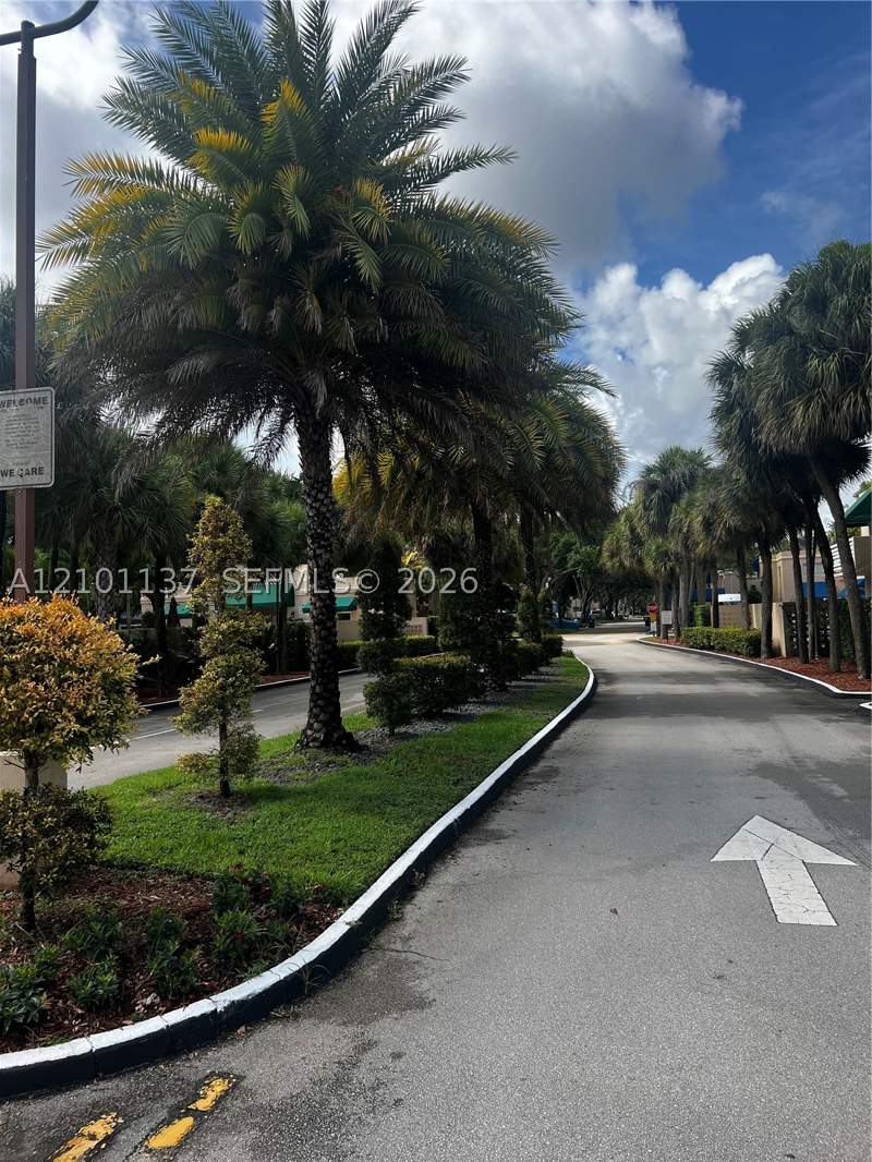 2 bedroom Townhouse at 14368 SW 98th Ter, Kendall Center, Miami — photo 2