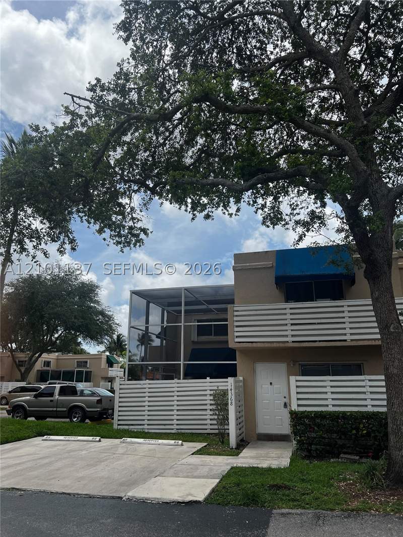 2 bedroom Townhouse at 14368 SW 98th Ter, Kendall Center, Miami — photo 4