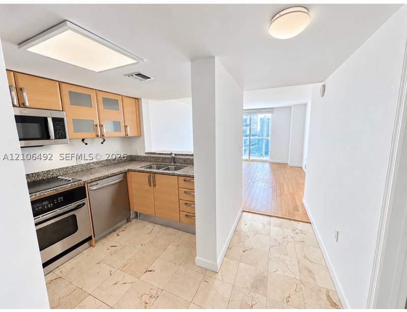 1 bedroom Condominium at 2101 Brickell Ave 1911, Skyline On Brickell Condo, Miami — photo 3