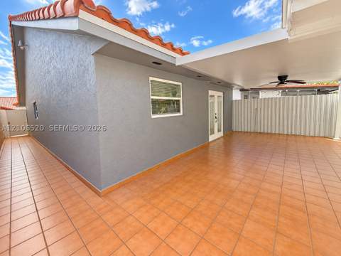 5502 W 27th Ave, Hialeah FL - photo 10 of 12
