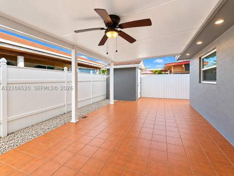 5502 W 27th Ave, Hialeah FL - photo 9 of 12