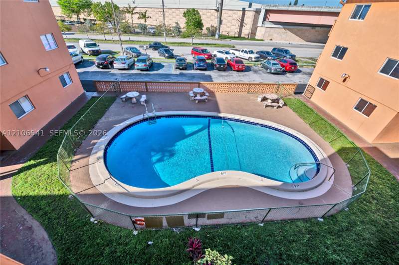 2 bedroom Condominium at 2330 NW 11th St 50, River Grand II Condo, Miami — photo 4