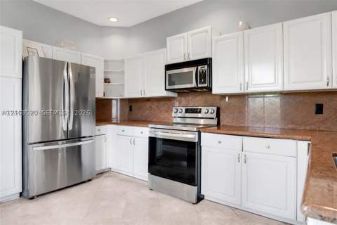 723 NE 195th St, Miami FL - photo 12 of 41