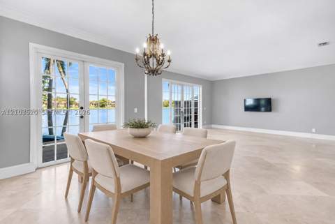723 NE 195th St, Miami FL - photo 7 of 41