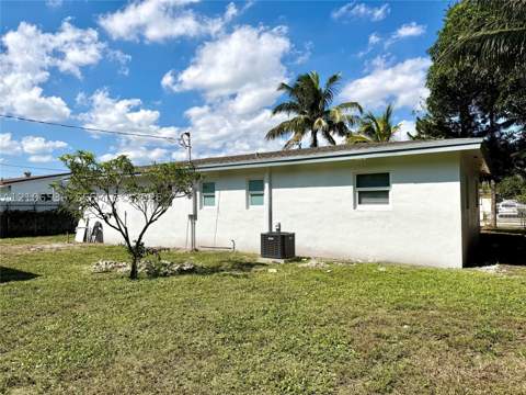 2950 NW 173rd Ter, Miami Gardens FL - photo 18 of 19