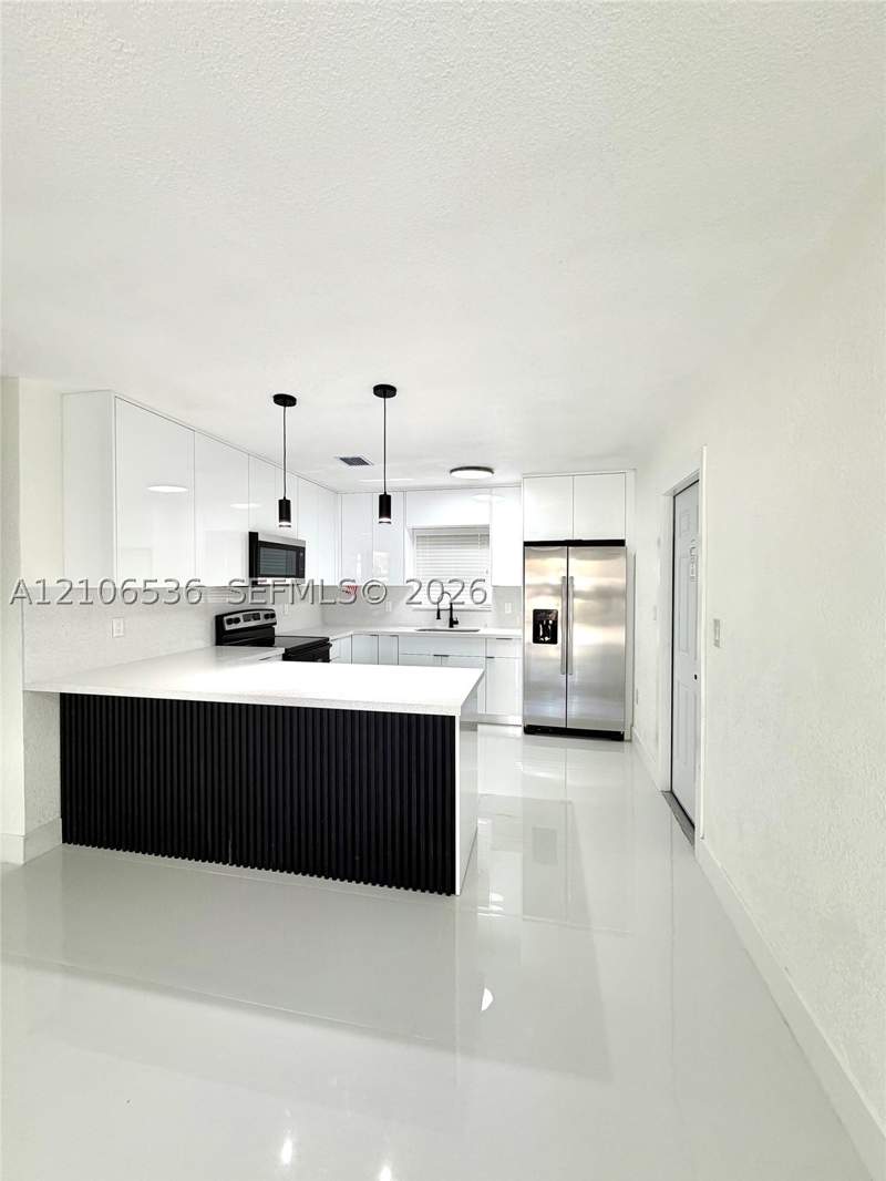 3 bedroom SingleFamilyResidence at 2950 NW 173rd Ter, Myrtle Grove, Miami Gardens — photo 5