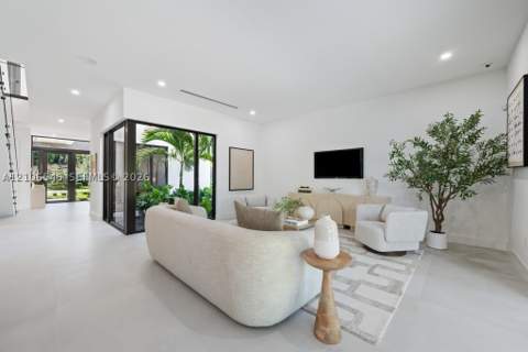 6335 SW 34th St, Miami FL - photo 10 of 26