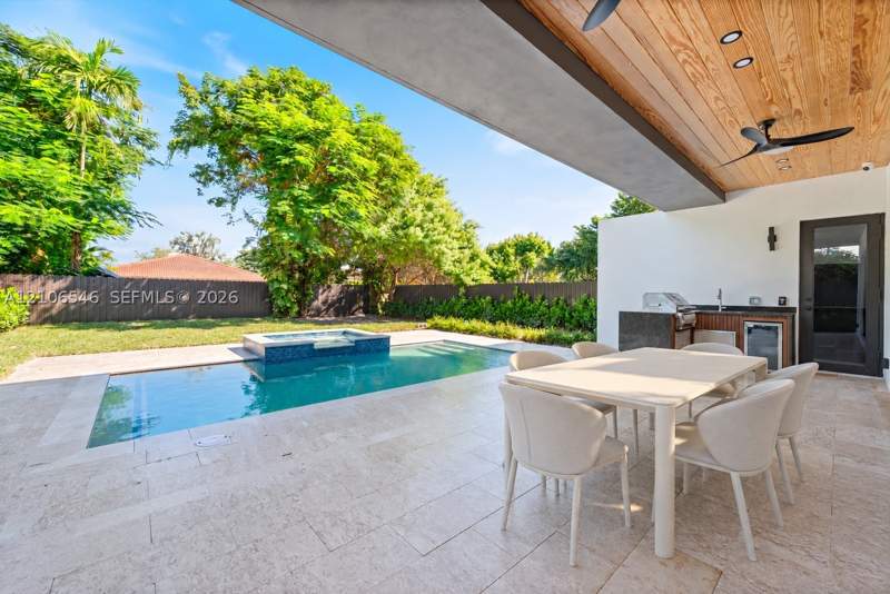 5 bedroom SingleFamilyResidence at 6335 SW 34th St, Coral Villas Rev, Miami — photo 2