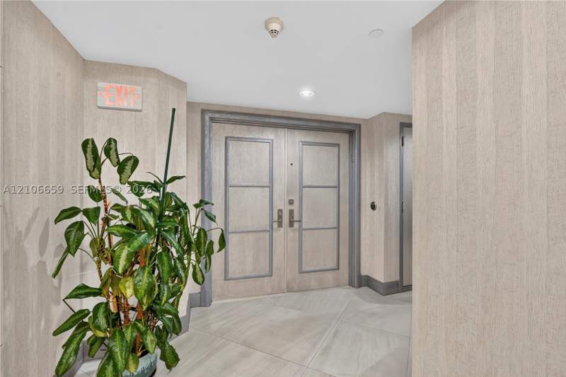 2 bedroom Condominium at 17555 Collins Ave 3402, The Pinnacle Condo, Sunny Isles Beach — photo 2