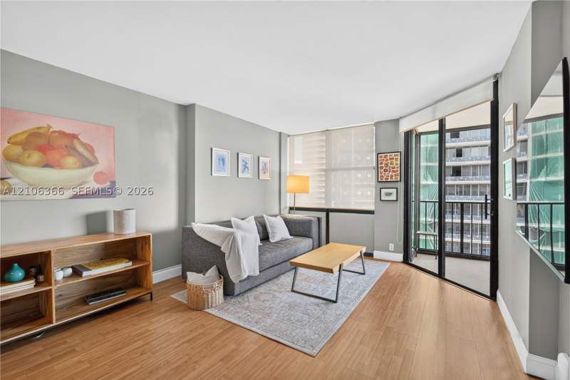 1 bedroom Condominium at 1865 Brickell Ave A2004, Brickell Place Condo, Miami — photo 3
