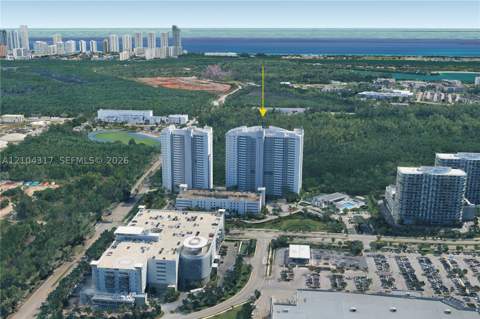 14951 Royal Oaks Ln 706, North Miami FL - photo 6 of 12