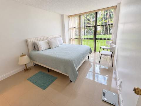 17021 N Bay Road 107, Sunny Isles Beach FL - photo 7 of 15