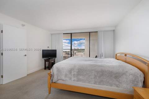2901 S Bayshore Dr 14D, Coconut Grove FL - photo 10 of 25