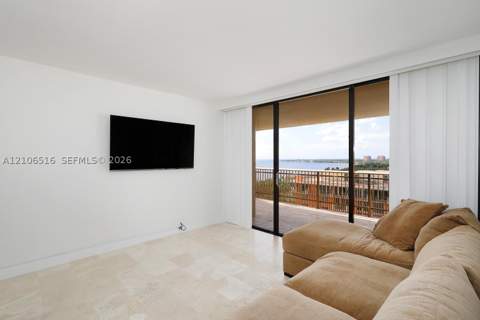 2901 S Bayshore Dr 14D, Coconut Grove FL - photo 6 of 25