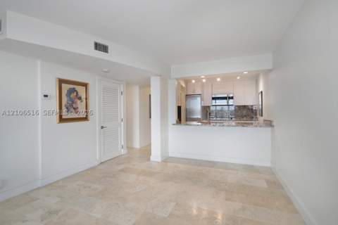 2901 S Bayshore Dr 14D, Coconut Grove FL - photo 7 of 25