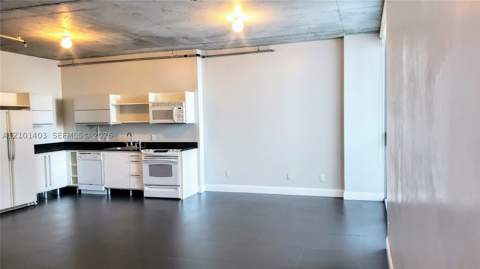690 SW 1st Ct 1828, Miami FL - photo 6 of 33