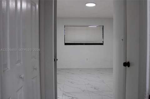 1055 W 77th St 308, Hialeah FL - photo 14 of 47
