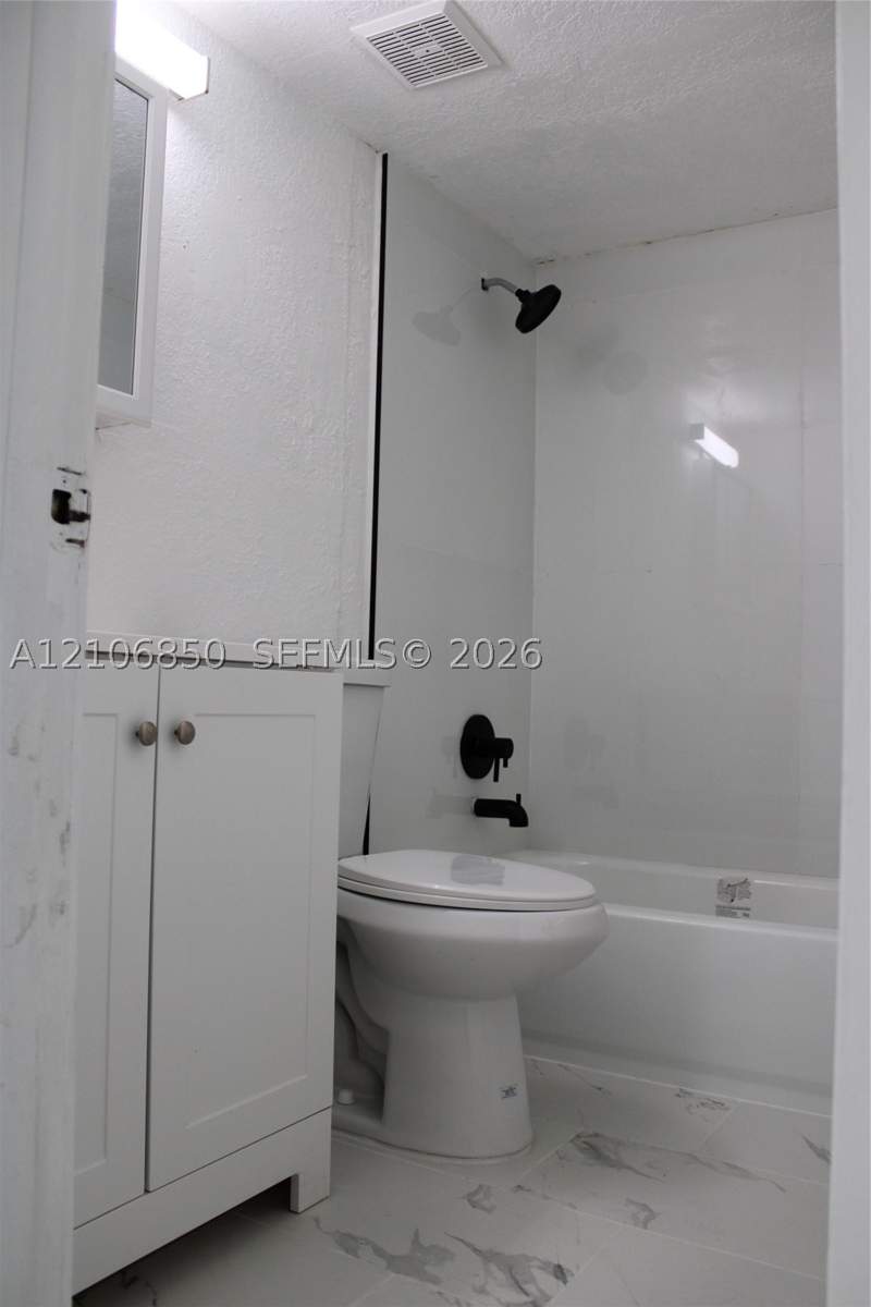 2 bedroom Condominium at 1055 W 77th St 308, Flamenco Condo, Hialeah — photo 5