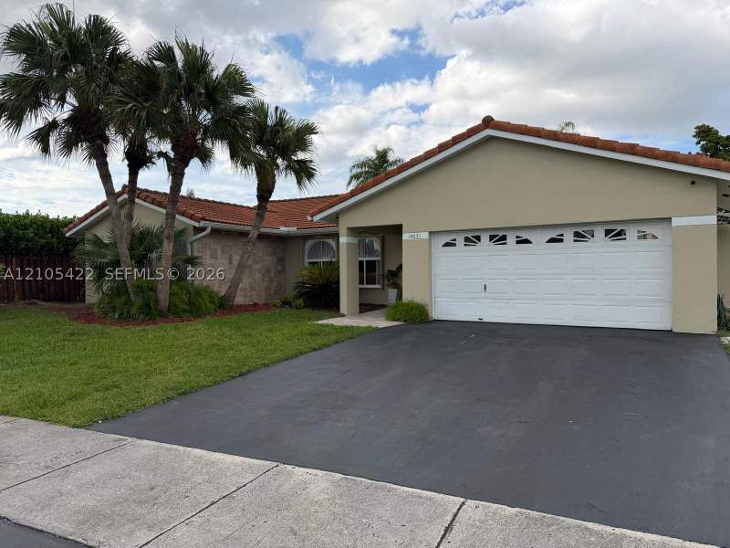 5 bedroom SingleFamilyResidence at 14631 SW 150th St, River Bend Sec 4, Miami — photo 2