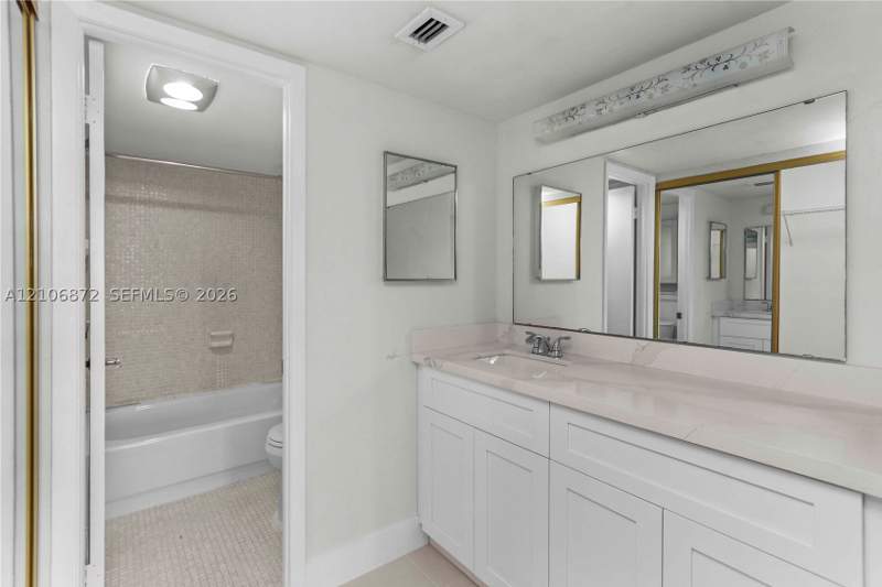 2 bedroom Condominium at 10852 N Kendall Dr 103, Kendall Gate Condo, Miami — photo 3