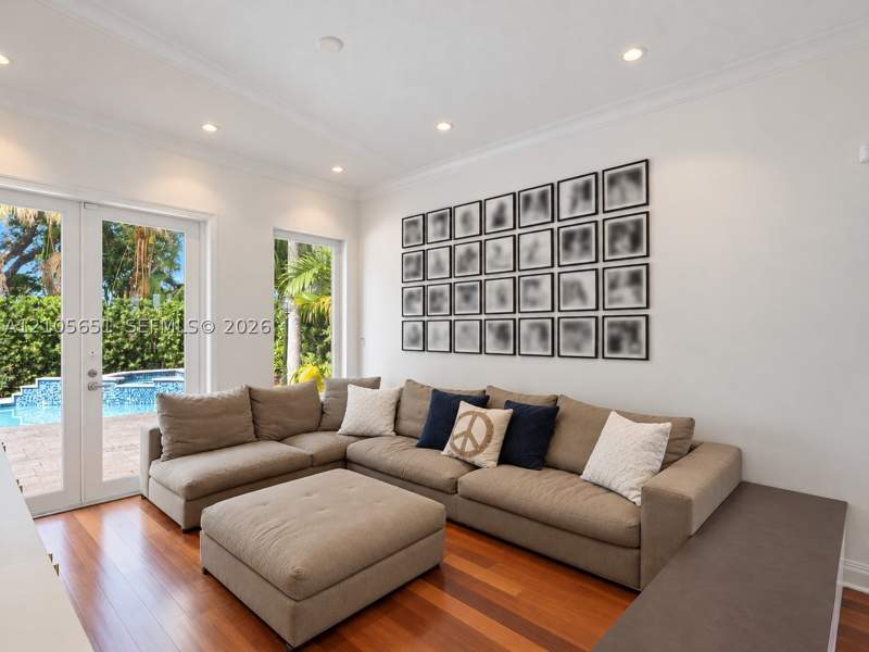 5 bedroom SingleFamilyResidence at 20000 NE 36th Pl, Aventura Estates, Aventura — photo 5