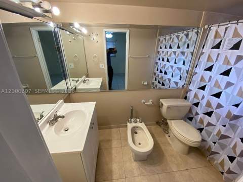 5525 W 26th Ct 106, Hialeah FL - photo 9 of 11