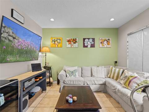 9921 NW 51st Ln, Doral FL - photo 19 of 49