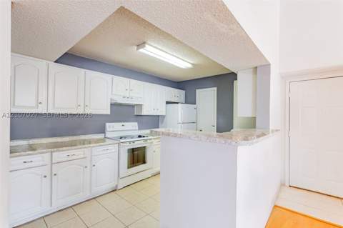 15050 SW 103rd Ter 7202, Miami FL - photo 13 of 32
