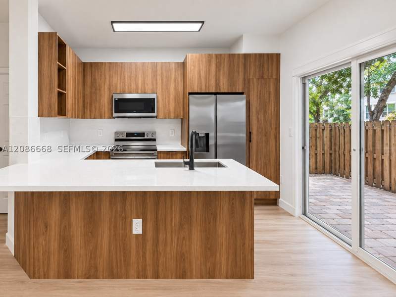 3 bedroom Townhouse at 10720 NW 82nd Ter 7-8, Leeward At Islands At Dor, Doral — photo 3