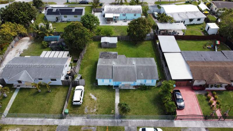 4 bedroom SingleFamilyResidence at 30251 SW 158th Ave, Newton Heights, Homestead — photo 2