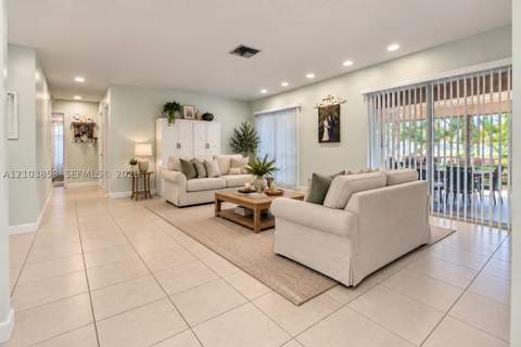 14842 SW 148th St Cir, Miami FL - photo 9 of 26