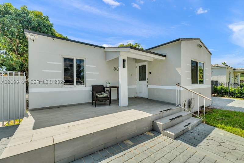 7 bedroom SingleFamilyResidence at 3840 NW 12th St, Le Jeune Manors, Miami — photo 5