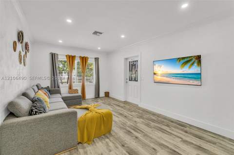 3840 NW 12th St, Miami FL - photo 8 of 52