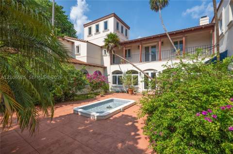 4760 N Bay Rd, Miami Beach FL - photo 12 of 66
