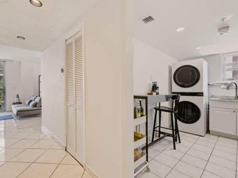 2829 Indian Creek Drive 510, Miami Beach FL - photo 7 of 50