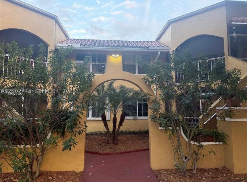 2 bedroom Condominium at 15605 SW 74th Cir Dr 15, The Fountains II Condo, Miami — photo 2