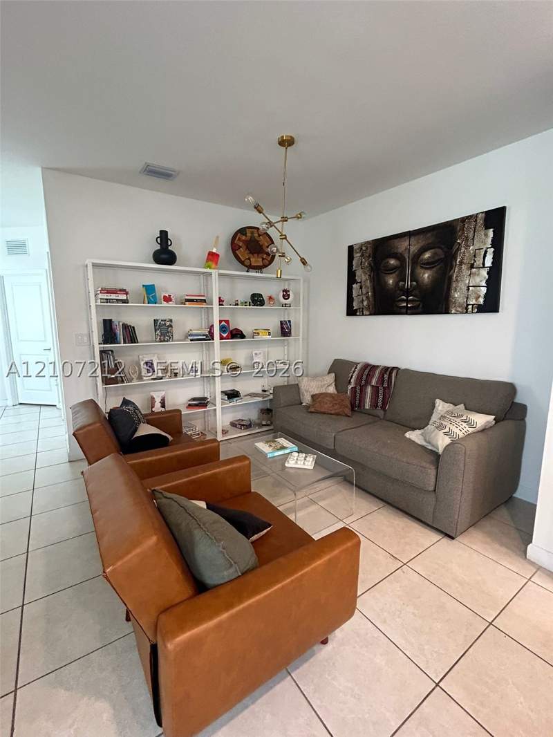 3 bedroom Condominium at 613 NE 208th Ter 613, Via Ventura Neighborhood, Miami — photo 3