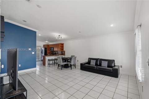 3355 W 68th St 128, Hialeah FL - photo 7 of 41