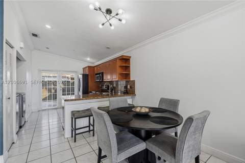 3355 W 68th St 128, Hialeah FL - photo 9 of 41
