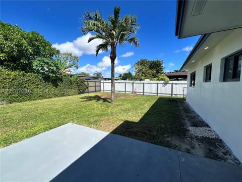 12035 SW 117th Ter, Miami FL - photo 7 of 8
