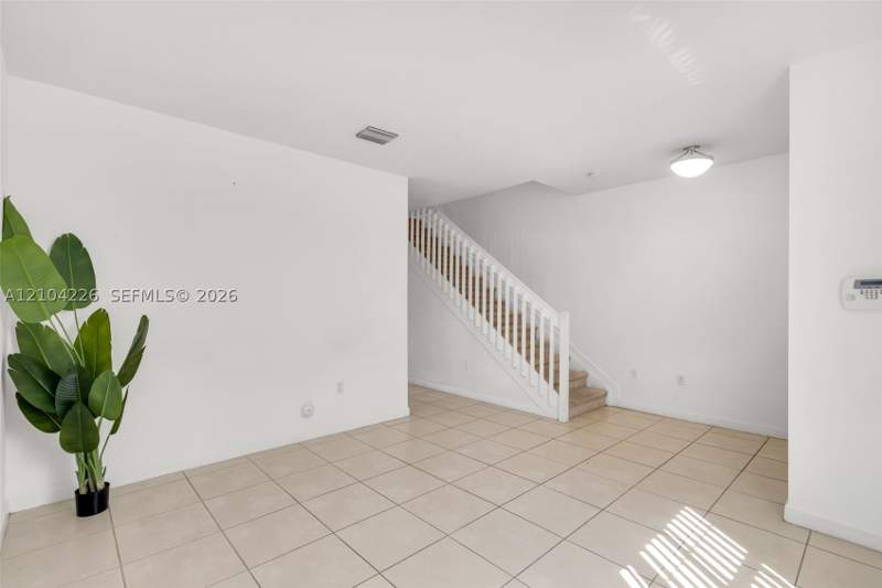 2 bedroom Townhouse at 11555 SW 248th Ln, Coco Palm Estates, Homestead — photo 4
