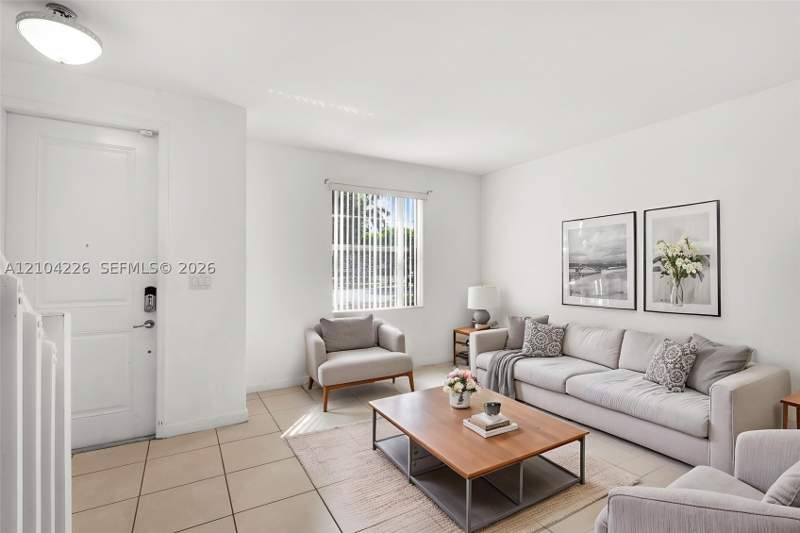2 bedroom Townhouse at 11555 SW 248th Ln, Coco Palm Estates, Homestead — photo 5