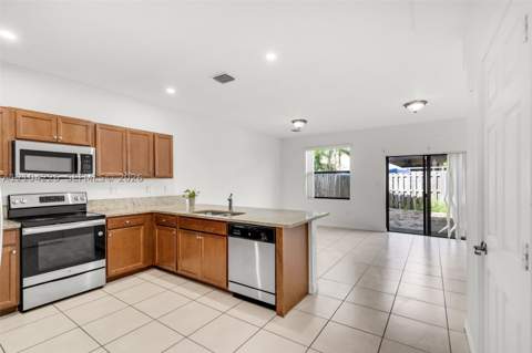 11555 SW 248th Ln, Homestead FL - photo 9 of 42