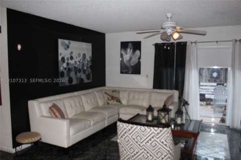 9818 SW 222nd Ter, Cutler Bay FL - photo 18 of 20