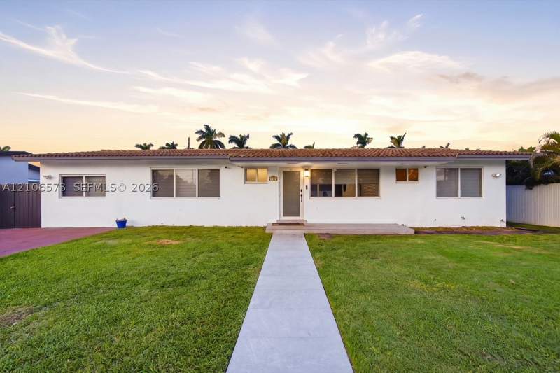 3 bedroom SingleFamilyResidence at 9551 SW 49th St, Miller Heights Sec 5, Miami — photo 3